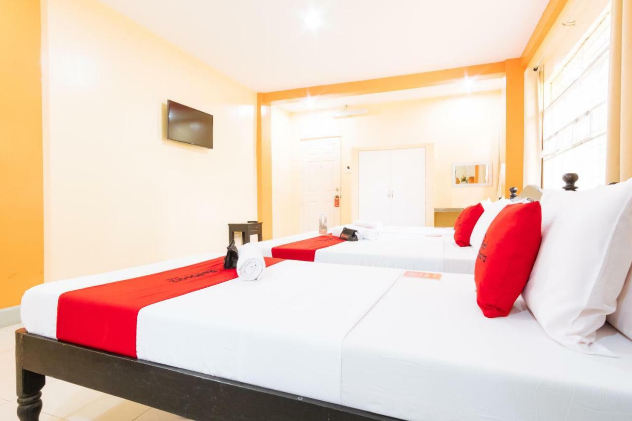 Готель Reddoorz Premium @ Gabinete Road Palawan Puerto Princesa Екстер'єр фото